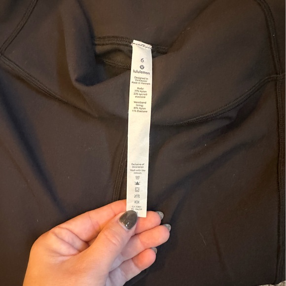19” Lululemon leggings - Picture 5 of 6